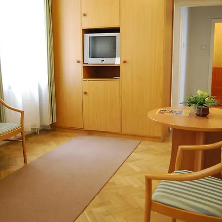 Peregrinus Hotel