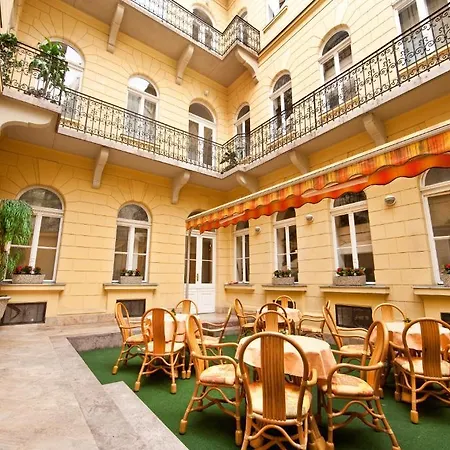 Peregrinus Hotel 3* Budapest