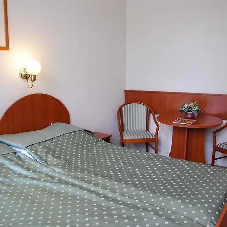 Отель Peregrinus Hotel Будапешт